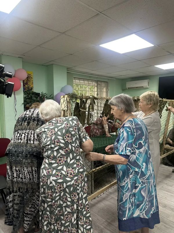 В отделении активного долголетия ГБУ «Комплексный центр социального обслуживания населения» Министерства труда и социальной политики Запорожской области состоялось мероприятие с участием представителей Министерства... В отделении активного долголетия ГБУ «Комплексный центр социального обслуживания населения» Министерства труда и социальной политики Запорожской области состоялось мероприятие с участием представителей Министерства...