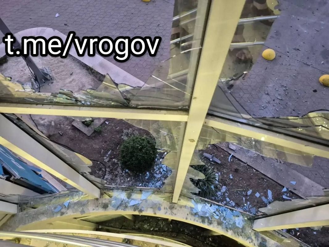 Владимир Рогов: Боевики ВСУ ударили по «Единой России» Владимир Рогов: Боевики ВСУ ударили по «Единой России»