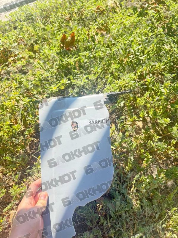 Как выглядит многоэтажка на улице Екатерины Великой в Мелитополе после ночного удара ВСУ Как выглядит многоэтажка на улице Екатерины Великой в Мелитополе после ночного удара ВСУ