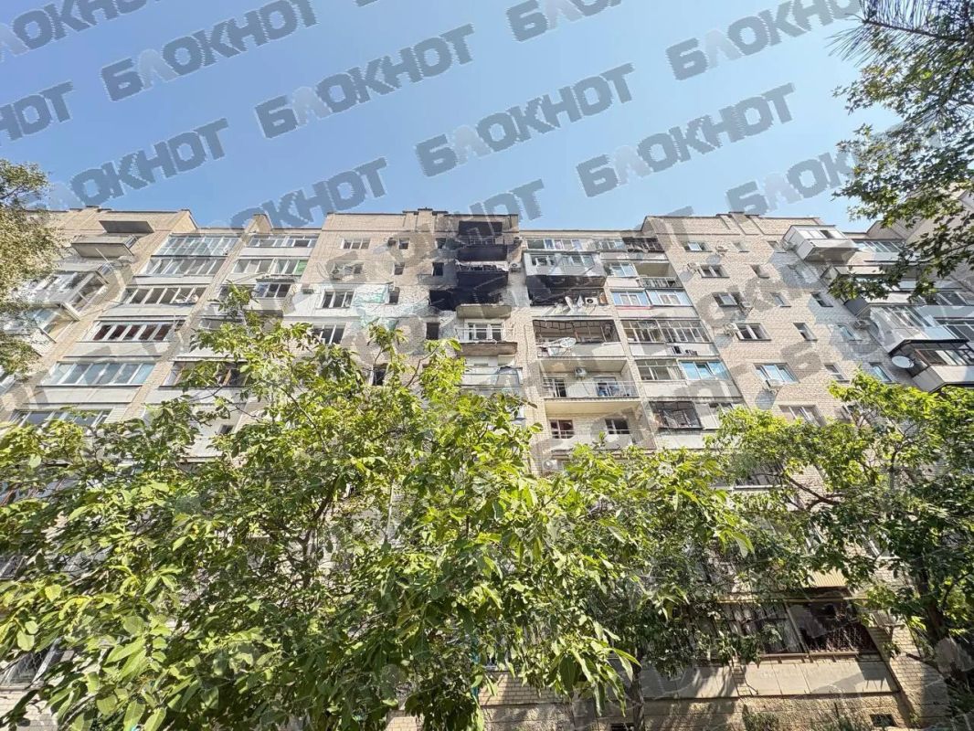 Как выглядит многоэтажка на улице Екатерины Великой в Мелитополе после ночного удара ВСУ Как выглядит многоэтажка на улице Екатерины Великой в Мелитополе после ночного удара ВСУ