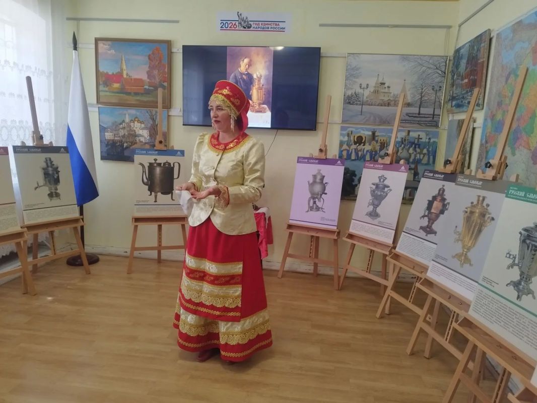«Душой дома» стал самовар: в Акимовском музее открылась выставка ко Дню самовара «Душой дома» стал самовар: в Акимовском музее открылась выставка ко Дню самовара