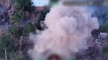 Подразделения войск беспилотных систем группировки войск «Днепр» уничтожили объекты, живую силу и технику ВСУ в Орехове Запорожской области