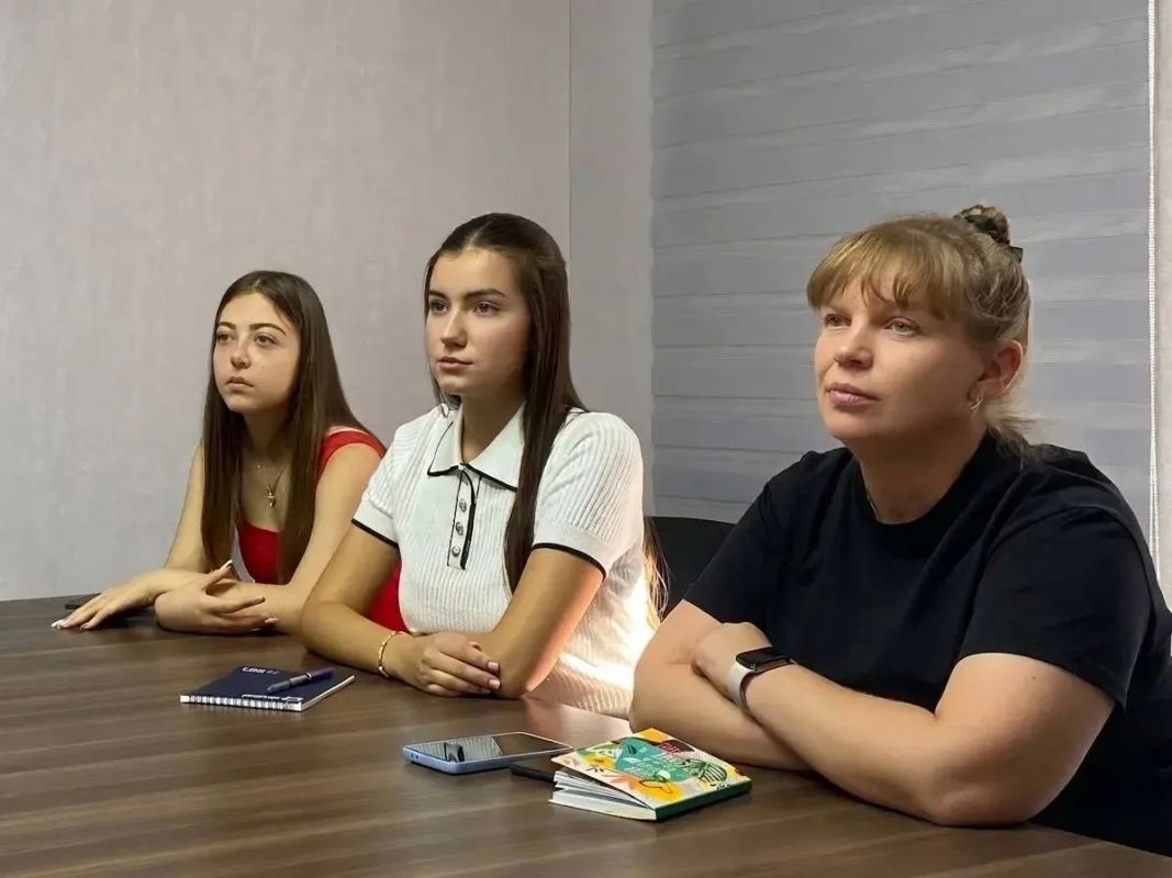 Семинар по безопасности в сети Интернет для специалистов по работе с молодежью Семинар по безопасности в сети Интернет для специалистов по работе с молодежью