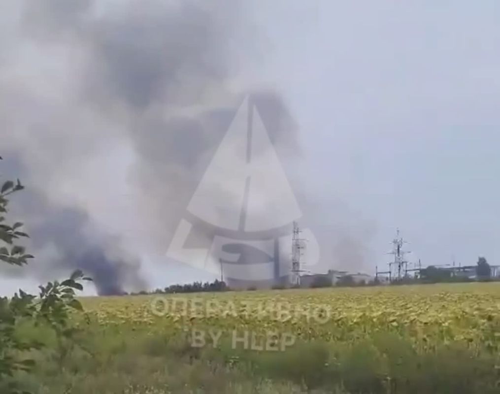 Момент прилета реактивных "Гераней" по ликеро-водочному заводу "Хортица" вчера в Запорожье