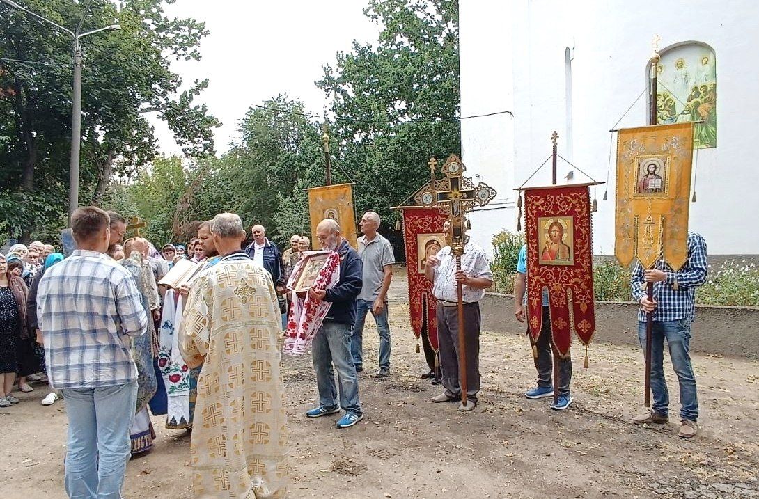Православные Токмака отметили престольный праздник Успения Пресвятой Богородицы Православные Токмака отметили престольный праздник Успения Пресвятой Богородицы