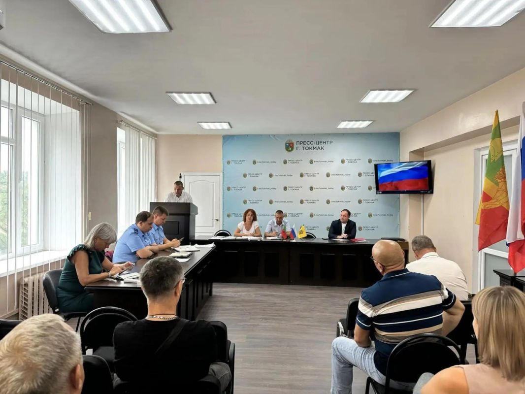 Прозрачность и открытость: итоги заседания Токмакского окружного Совета депутатов Прозрачность и открытость: итоги заседания Токмакского окружного Совета депутатов