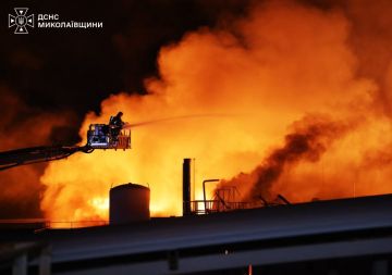 Хохлы заявляют что в Николаеве был прилёт по пищепрому