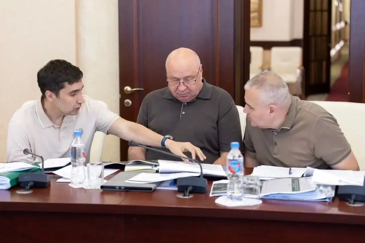 Евгений Балицкий: Принял участие в рабочем совещании, которое прошло под руководством заместителя Председателя Правительства РФ Марата Шакирзяновича Хуснуллина и было посвящено подготовке Запорожской области, Херсонской... Евгений Балицкий: Принял участие в рабочем совещании, которое прошло под руководством заместителя Председателя Правительства РФ Марата Шакирзяновича Хуснуллина и было посвящено подготовке Запорожской области, Херсонской...