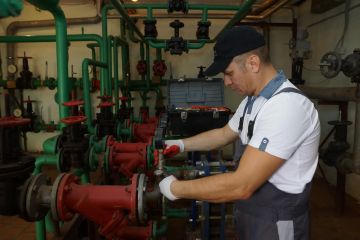 В Запорожской области к предстоящему отопительному периоду подготовили более 1800 домов и соцобъектов, сообщил губернатор Евгений Балицкий