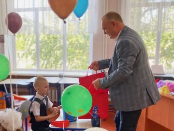 Глава Мелитопольского муниципального округа встретился с учениками и педагогами Новгородковской школы