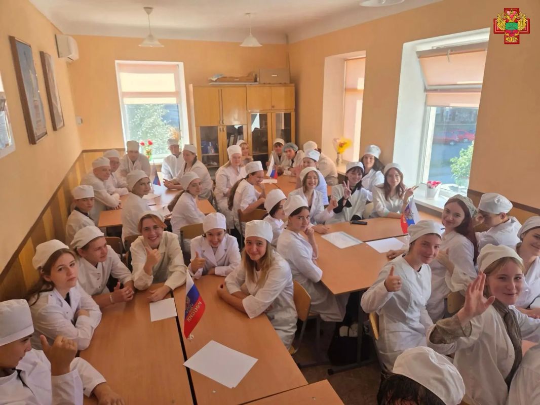 355 первокурсников начали обучение в медицинских колледжах Мелитополя и Бердянска 355 первокурсников начали обучение в медицинских колледжах Мелитополя и Бердянска