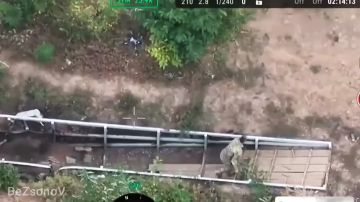 Даниил Безсонов: #Эксклюзив. Боевая работа расчетов ударных БПЛА группировки войск «Восток» по уничтожению пунктов управления БПЛА ВСУ в Запорожской области