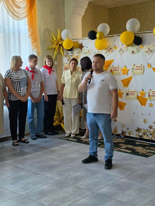 Юлия Сажаева: С Днём знаний, дорогие друзья! Юлия Сажаева: С Днём знаний, дорогие друзья!