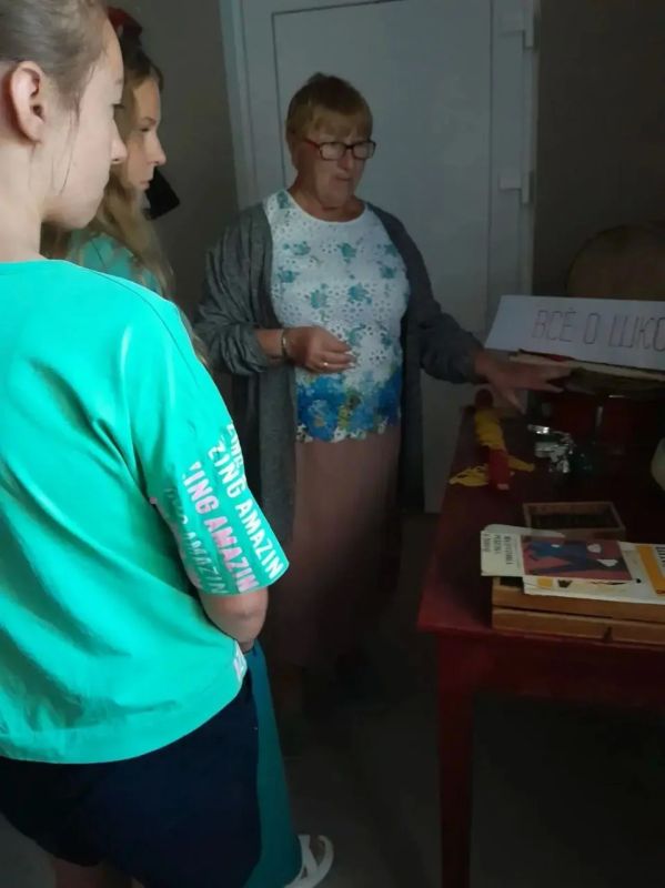 День знаний в музее: село Берестовое встретило первых школьников в новом учебном году День знаний в музее: село Берестовое встретило первых школьников в новом учебном году