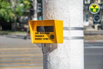 В Мелитополе продолжаются работы по модернизации светофорных объектов
