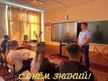 Сегодня, 2 сентября, в школах Токмакского района официально стартовал новый учебный год