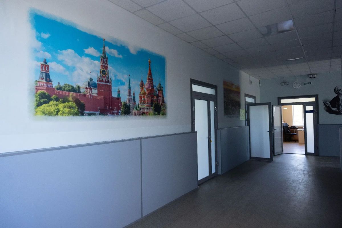 Мелитополе после капремонта открылась школа №13 по народной программе Единой России Мелитополе после капремонта открылась школа №13 по народной программе Единой России