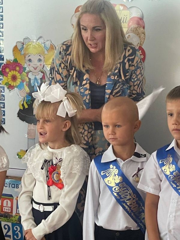 Посвящение в первоклассники прошло в Кировской школе Токмакского муниципального округа Посвящение в первоклассники прошло в Кировской школе Токмакского муниципального округа