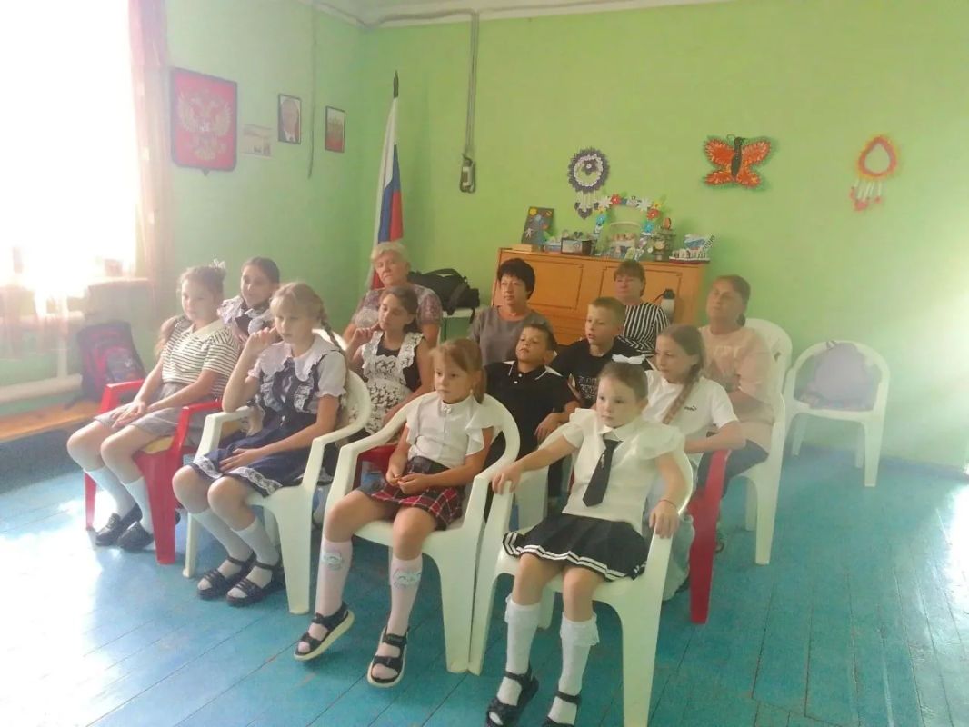 «Как отмечают День мира в разных странах»: в Доме культуры села Новотроицкое прошло увлекательное видео-путешествие «Как отмечают День мира в разных странах»: в Доме культуры села Новотроицкое прошло увлекательное видео-путешествие