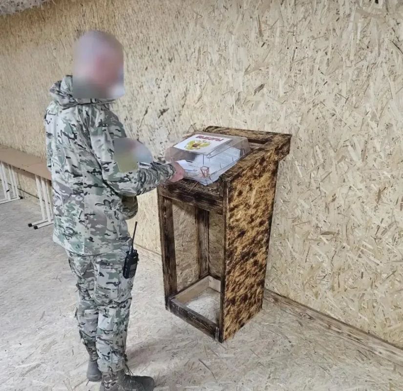 Досрочное голосование среди военнослужащих продолжается Досрочное голосование среди военнослужащих продолжается
