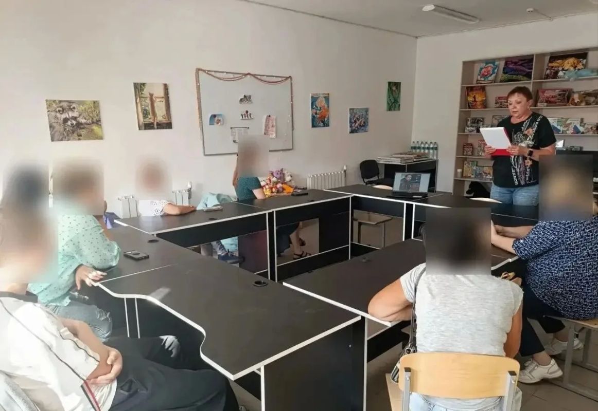 В рамках межведомственного взаимодействия в отделении социальной помощи семьям с детьми обособленного подразделения г.Бердянск ГБУ «Комплексный центр социального обслуживания населения» Министерства труда и социальной... В рамках межведомственного взаимодействия в отделении социальной помощи семьям с детьми обособленного подразделения г.Бердянск ГБУ «Комплексный центр социального обслуживания населения» Министерства труда и социальной...