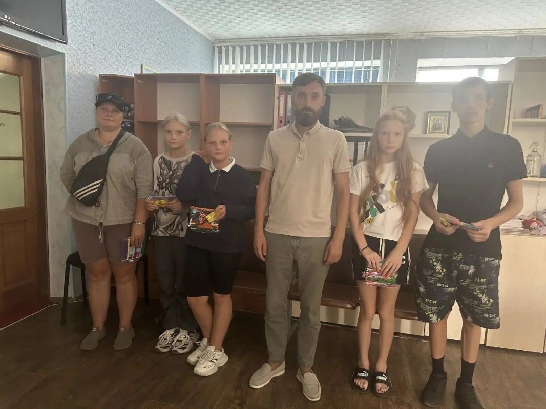 В отделении социальной помощи семьям с детьми пгт.Весёлое ГБУ «Комплексный центр социального обслуживания населения» Министерства труда и социальной политики Запорожской области была проведена лекция для подростков из семей... В отделении социальной помощи семьям с детьми пгт.Весёлое ГБУ «Комплексный центр социального обслуживания населения» Министерства труда и социальной политики Запорожской области была проведена лекция для подростков из семей...