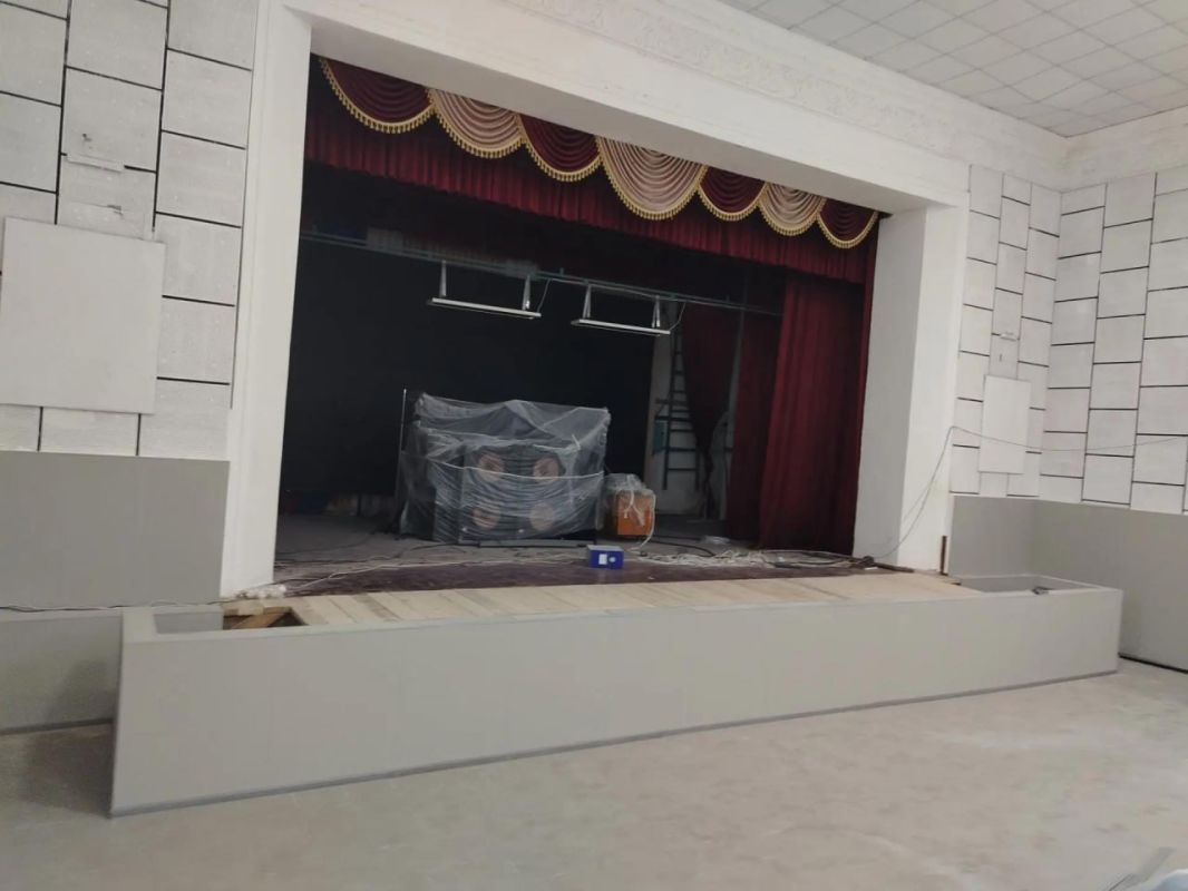 В Новобогдановке шефы обновили зрительный зал Дома культуры В Новобогдановке шефы обновили зрительный зал Дома культуры
