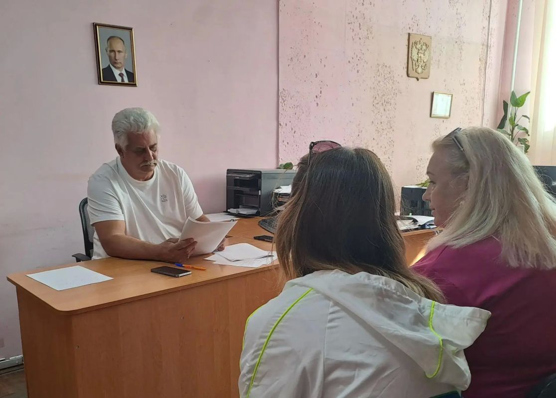Андрей Ковганко: «Восстановительные работы в системе электроснабжения продолжаются по всей области» Андрей Ковганко: «Восстановительные работы в системе электроснабжения продолжаются по всей области»