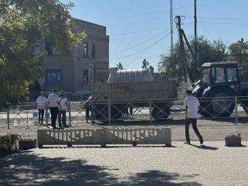 #нам_пишут. От имени всего коллектива, учащихся и администрации Новоданиловской школы № 32 имени Н.Г. Лисконоженко мы хотим сказать огромное спасибо Алиму Решатовичу Джабарову