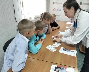 Формирование осознанного выбора: в Приазовском дети строили свой карьерный путь