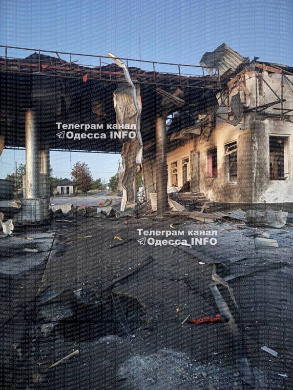 "Герань" залетела заправиться на АЗС на трассе Одесса-Рени