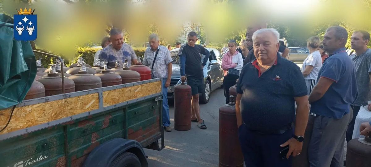 Рабочие будни председателя Веселовского окружного Совета депутатов Владимира Мацака Рабочие будни председателя Веселовского окружного Совета депутатов Владимира Мацака
