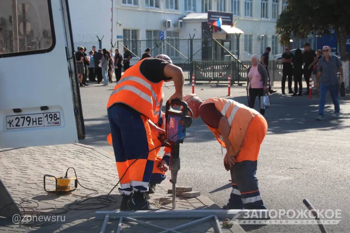 В Запорожской области усиливают безопасность на дорогах: с начала года здесь установили уже около 2 км пешеходных ограждений В Запорожской области усиливают безопасность на дорогах: с начала года здесь установили уже около 2 км пешеходных ограждений