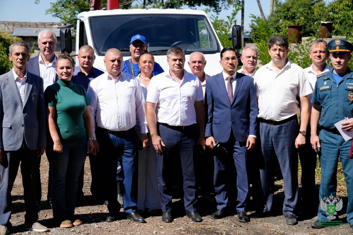 Арсен Арзиев принял участие в мероприятиях по укреплению ветеринарной защиты регионов Арсен Арзиев принял участие в мероприятиях по укреплению ветеринарной защиты регионов