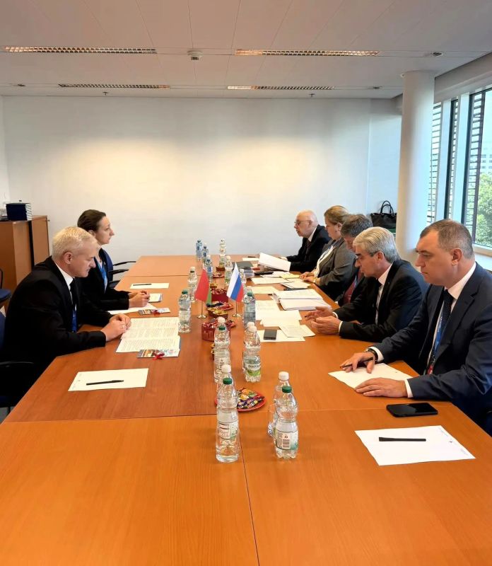 Делегация Федеральной службы по экологическому, технологическому и атомному надзору во главе с Руководителем ведомства Александром Трембицким продолжает работу в рамках 70-й сессии генеральной конференции МАГАТЭ в Вене Делегация Федеральной службы по экологическому, технологическому и атомному надзору во главе с Руководителем ведомства Александром Трембицким продолжает работу в рамках 70-й сессии генеральной конференции МАГАТЭ в Вене
