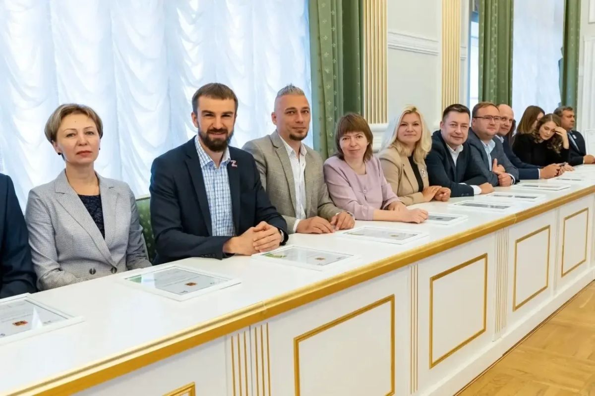 Дмитрий Алференко: Клуб Лидеров России "Эльбрус" в сентябре отметил свой восьмой день рождения Дмитрий Алференко: Клуб Лидеров России "Эльбрус" в сентябре отметил свой восьмой день рождения