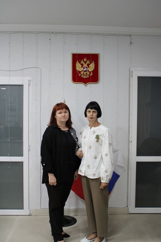 В Запорожской области наградили специалиста муниципального архива В Запорожской области наградили специалиста муниципального архива