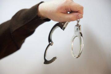 В Каменско-Днепровском округе будут судить местного жителя, который ударил ножом знакомого, сообщили в следственном управлении СКР по Запорожской области