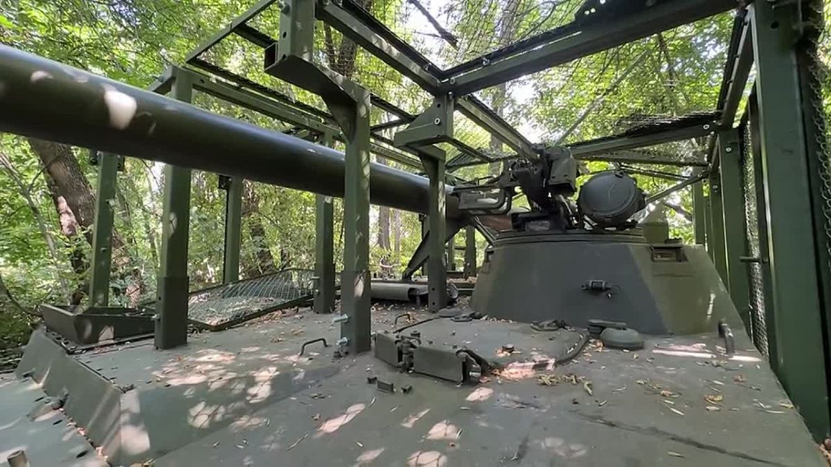 Тяжелые снаряды адресно легли