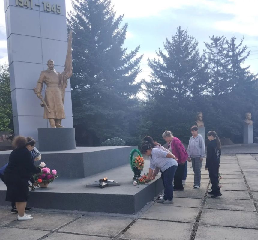 «Мы помним, мы благодарны, мы гордимся»: в Андреевке отметили День освобождения «Мы помним, мы благодарны, мы гордимся»: в Андреевке отметили День освобождения