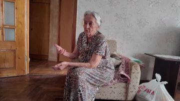Ко Дню освобождения Бердянска Молодежка Народного фронта передала помощь ребёнку Великой Отечественной войны