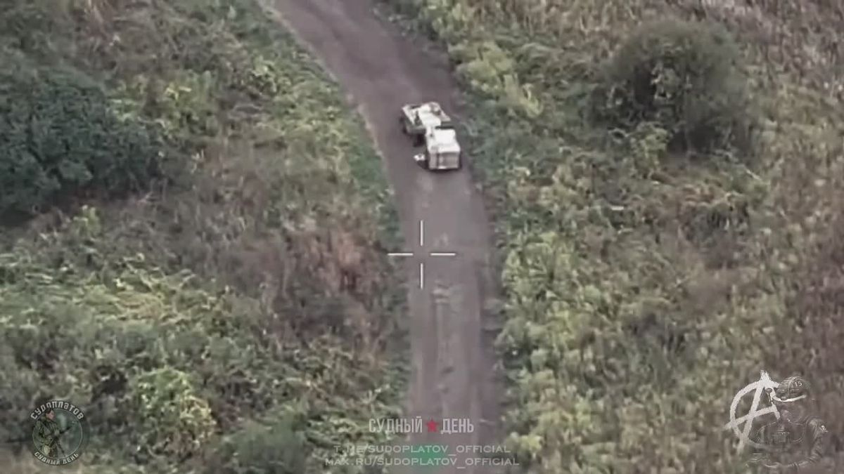 На видео наш FPV поражает НРТК противника в Харьковской области, который использовался для подвоза топлива и других расходников на передний край
