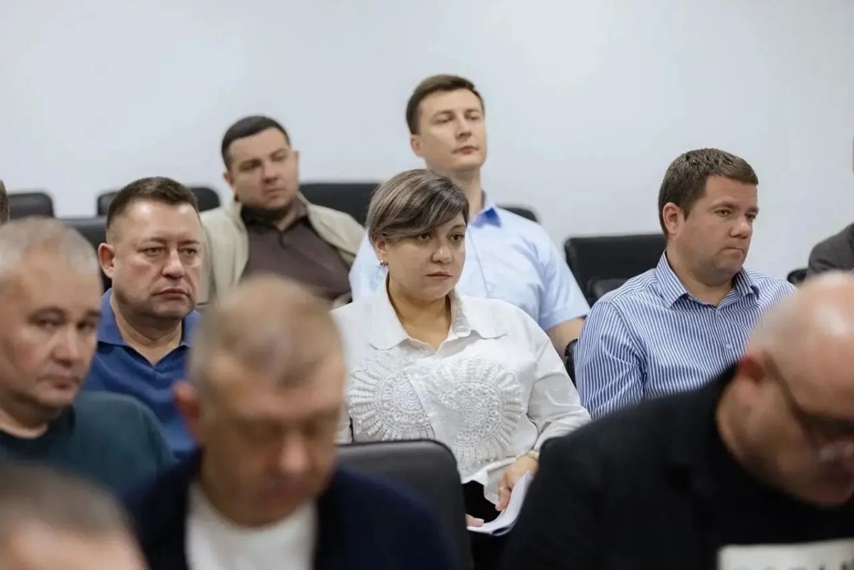 Евгений Балицкий: Отдельным блоком рассмотрели подготовку к выборам депутатов Государственной думы Российской Федерации, которые пройдут 18, 19 и 20 сентября Евгений Балицкий: Отдельным блоком рассмотрели подготовку к выборам депутатов Государственной думы Российской Федерации, которые пройдут 18, 19 и 20 сентября