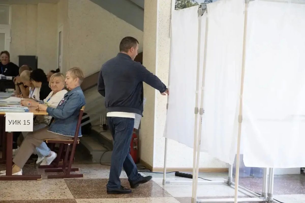 Евгений Балицкий: В Запорожской области стартовал основной этап голосования на выборах депутатов Государственной Думы Российской Федерации Евгений Балицкий: В Запорожской области стартовал основной этап голосования на выборах депутатов Государственной Думы Российской Федерации