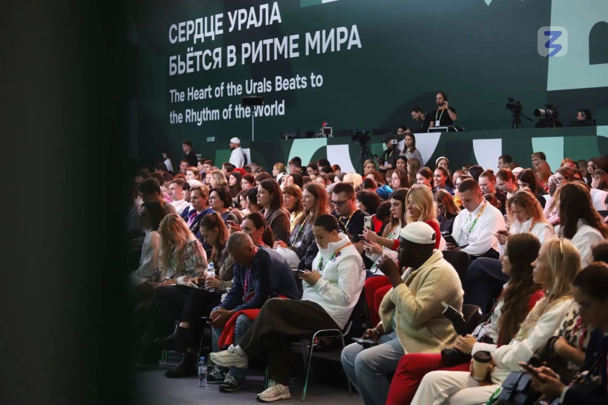 ЭКСКЛЮЗИВ Молодежь из Новороссии приняла участие в марафоне «Знание.Первые» на МФМ-2026 ЭКСКЛЮЗИВ Молодежь из Новороссии приняла участие в марафоне «Знание.Первые» на МФМ-2026