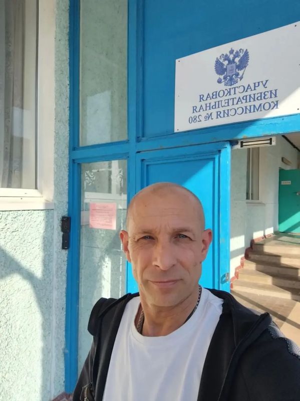 Депутат горсовета Виктор Бардась: "Голосование — это не просто гражданский долг, а определение будущего" Депутат горсовета Виктор Бардась: "Голосование — это не просто гражданский долг, а определение будущего"