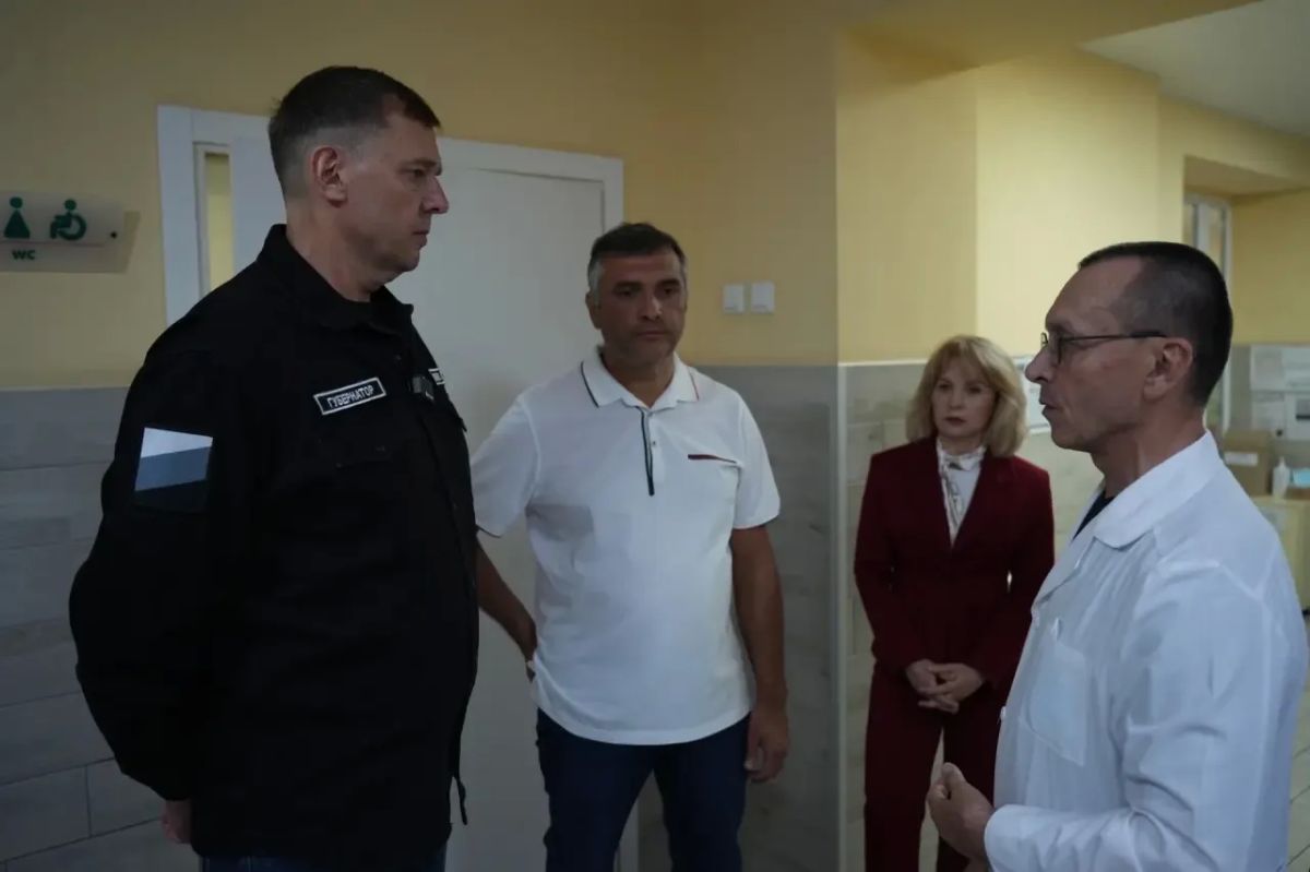 Евгений Балицкий: Навестил Викторию Николаевну, которая вместе с мужем находится на лечении после циничной атаки противника по их частному домовладению в селе Любимовка Михайловского муниципального округа в ночь на 17... Евгений Балицкий: Навестил Викторию Николаевну, которая вместе с мужем находится на лечении после циничной атаки противника по их частному домовладению в селе Любимовка Михайловского муниципального округа в ночь на 17...