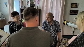 Сегодня, в Единый день голосования, свой девяностолетний юбилей отметил известный всей Акимовке учитель математики Владимир Никифорович Старук!