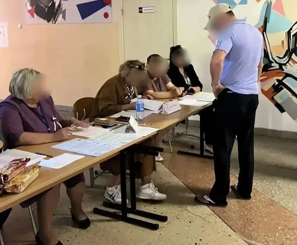 Голосование завершено. В Бердянске завершился финальный день голосования Голосование завершено. В Бердянске завершился финальный день голосования