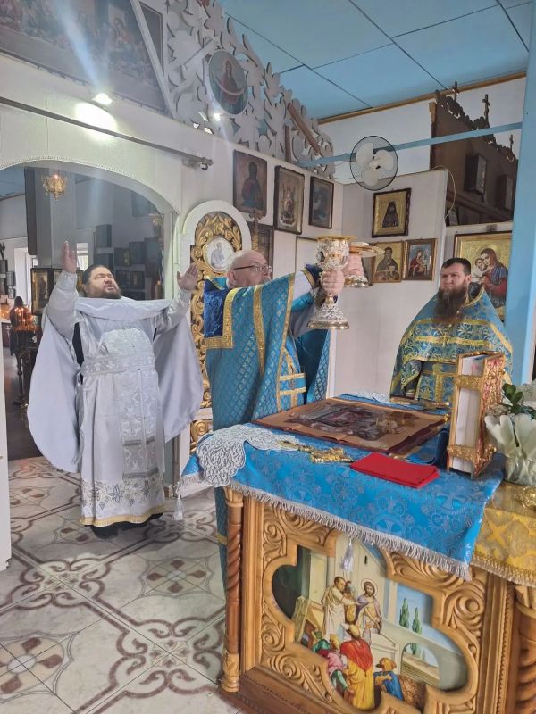 «Рождество Твое, Богородице Дево, радость возвести всей вселенней» «Рождество Твое, Богородице Дево, радость возвести всей вселенней»